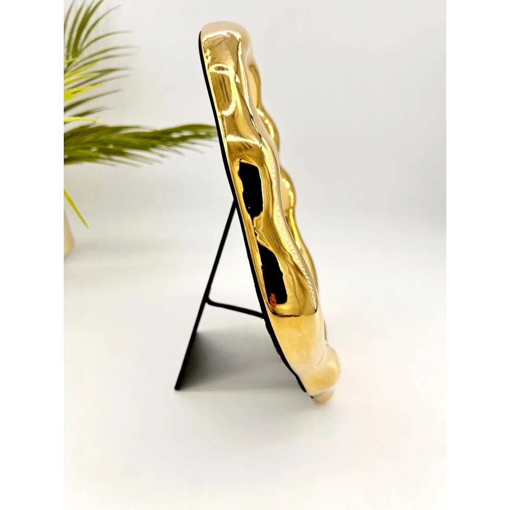 Miroir à poser avec bordure dorée, design tendance