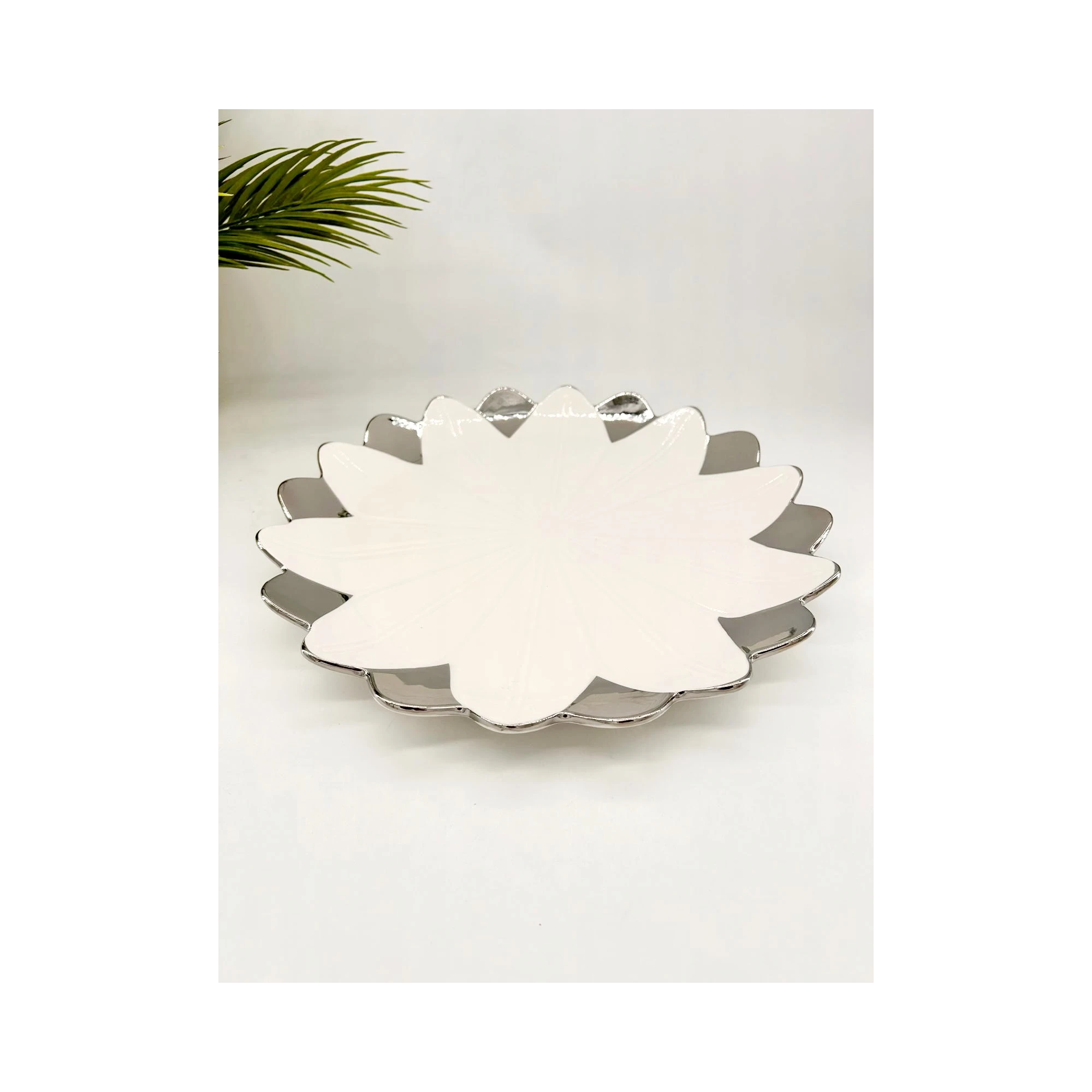 Assiette de Présentation "Fleur Dorée"