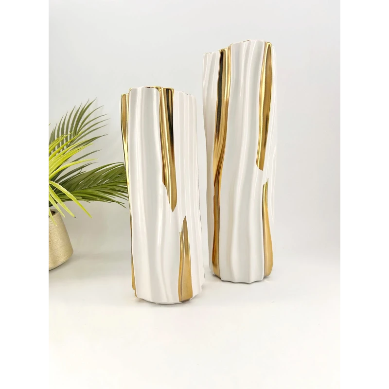 Vase "Éclat Sculptural" – Céramique Blanc & Doré