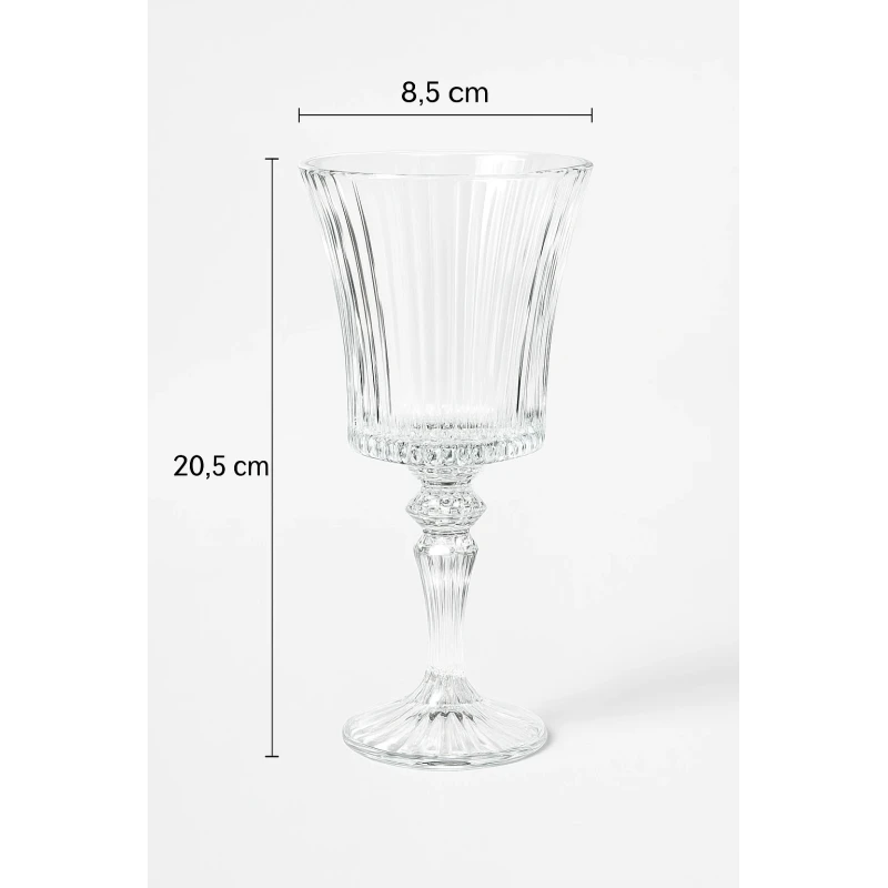 Verre à pied strié – 20,5 cm de hauteur, élégance intemporelle