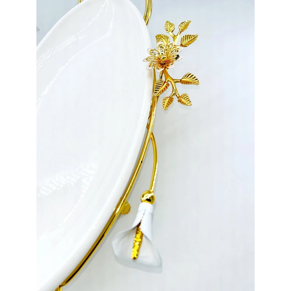 Plat Ovale en Porcelaine avec Support Doré