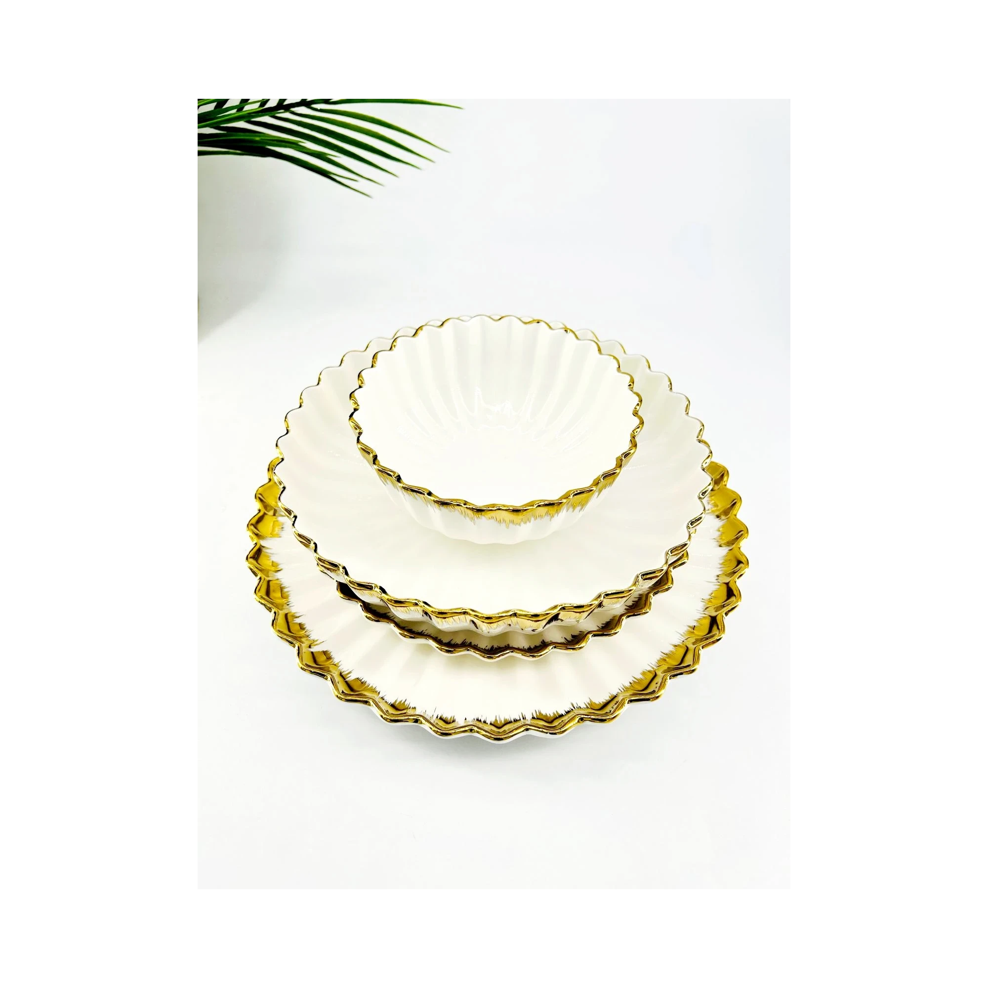 Service de Table Éclat Doré – 24 Pièces en Porcelaine