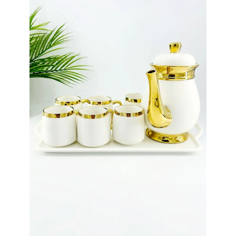 Service à thé ou café en porcelaine blanche avec finitions dorées – Élégance raffinée