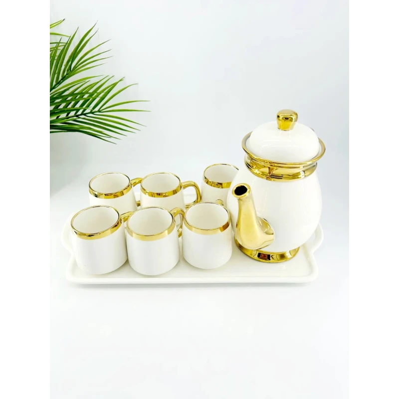 Service à thé ou café en porcelaine blanche avec finitions dorées – Élégance raffinée