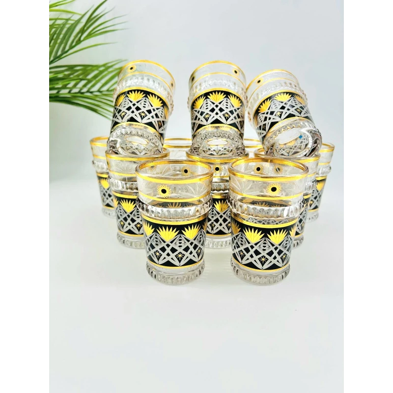 Ensemble de 12 verres à thé noirs et dorés – Élégance orientale (9 x 5,5 cm)