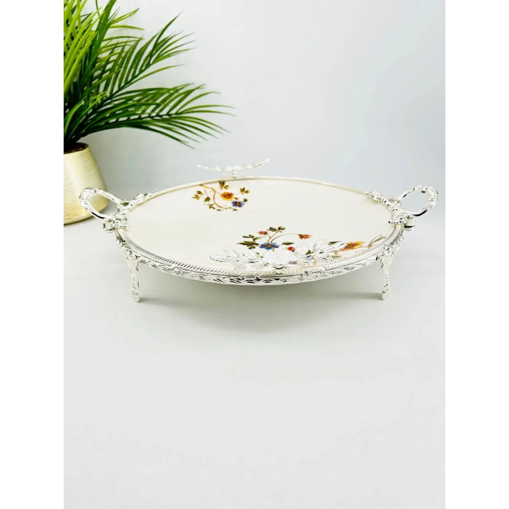 Plat de présentation rond sur pied – 32 cm (Finition argentée)