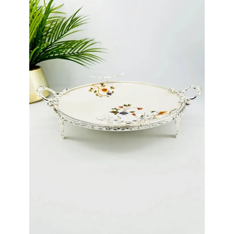 Plat de présentation rond sur pied – 32 cm (Finition argentée)