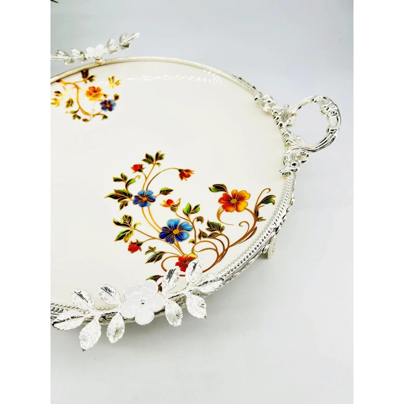 Plat de présentation rond sur pied – 32 cm (Finition argentée)