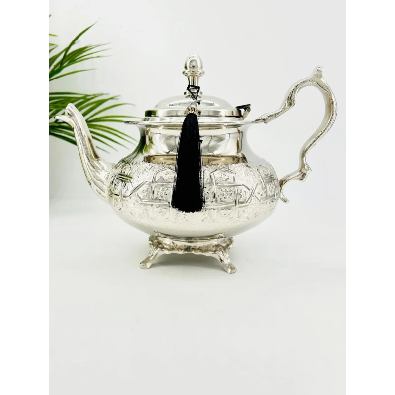 Théière artisanale en cuivre nickelé – Manchester Royal - 20 cm