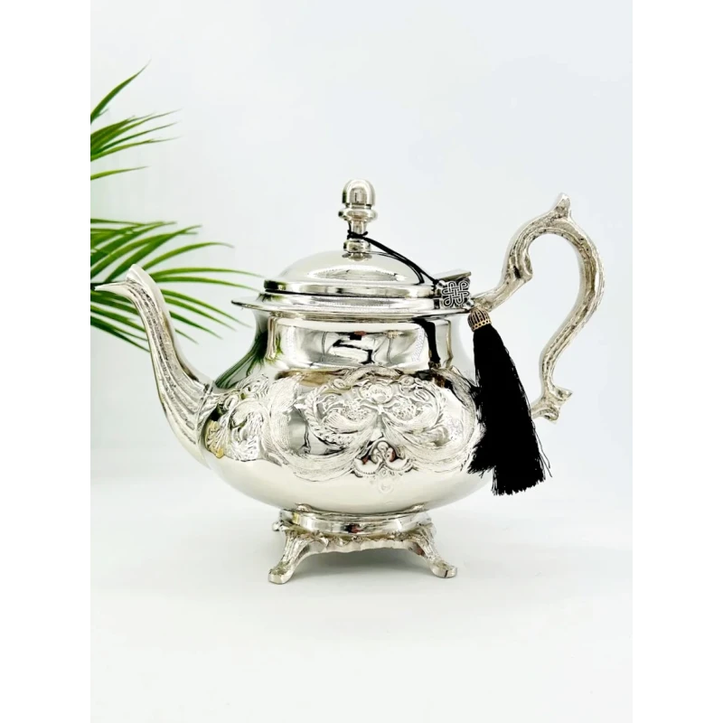 Théière artisanale en cuivre nickelé – Manchester Royal - 20 cm