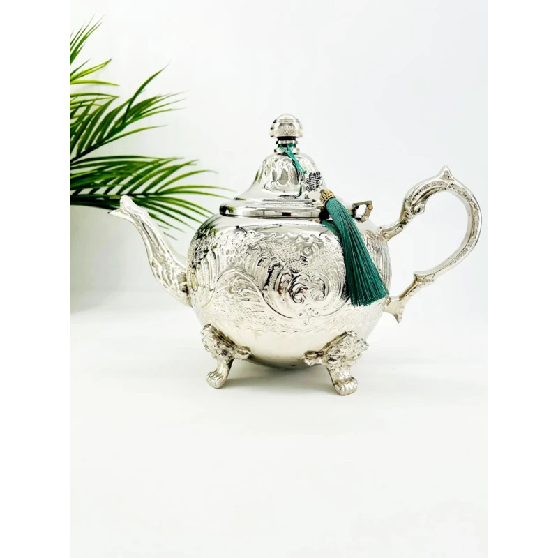 Théière artisanale en cuivre nickelé – Manchester Royal - 19 cm