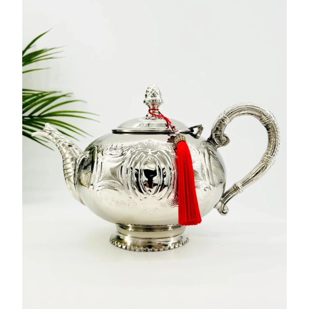 Théière artisanale en cuivre nickelé – Royal Fès - 17 cm