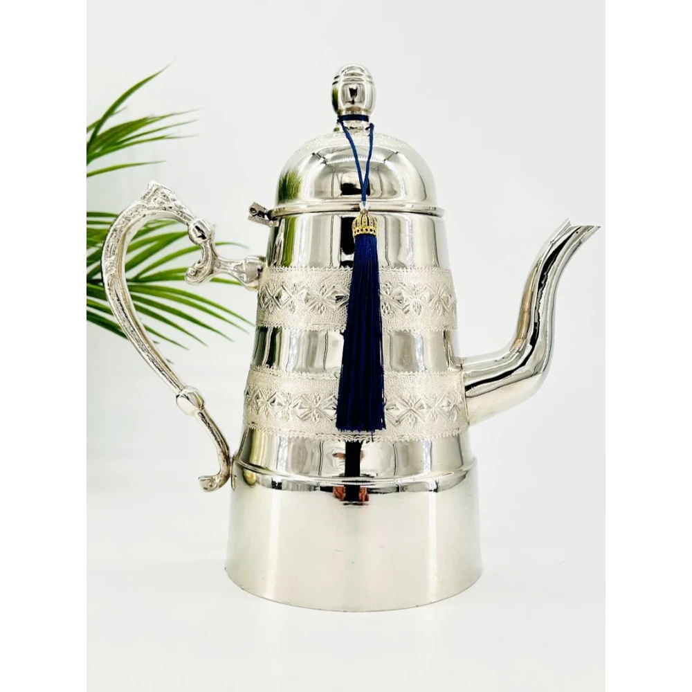 Théière artisanale en cuivre nickelé – Manchester Royal - 24 cm