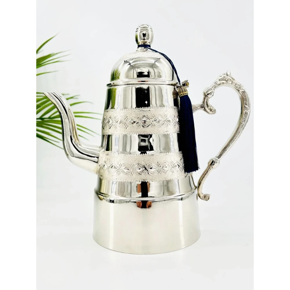 Théière artisanale en cuivre nickelé – Manchester Royal - 24 cm
