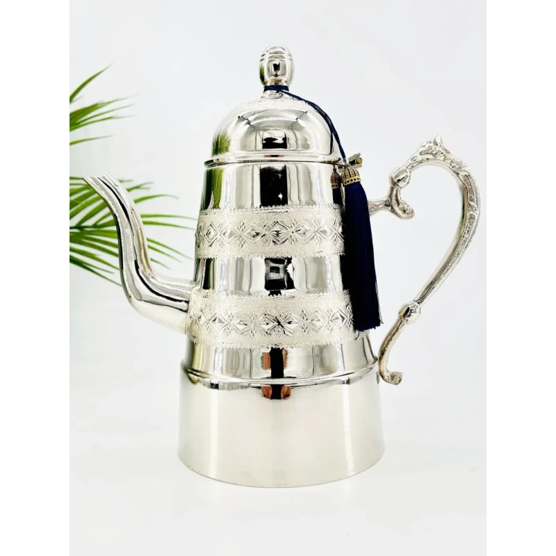 Théière artisanale en cuivre nickelé – Manchester Royal - 24 cm