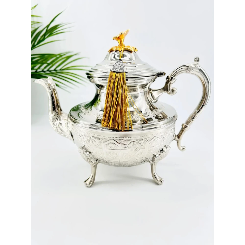 Théière artisanale en cuivre nickelé – Manchester Royal - 21 cm