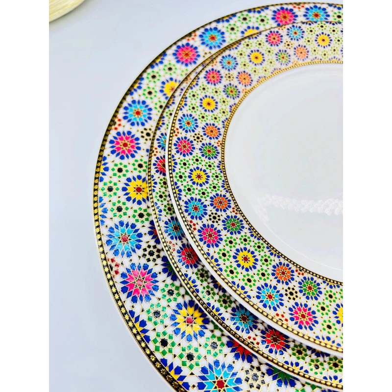 Service de table Arabesque – 18 pièces en porcelaine